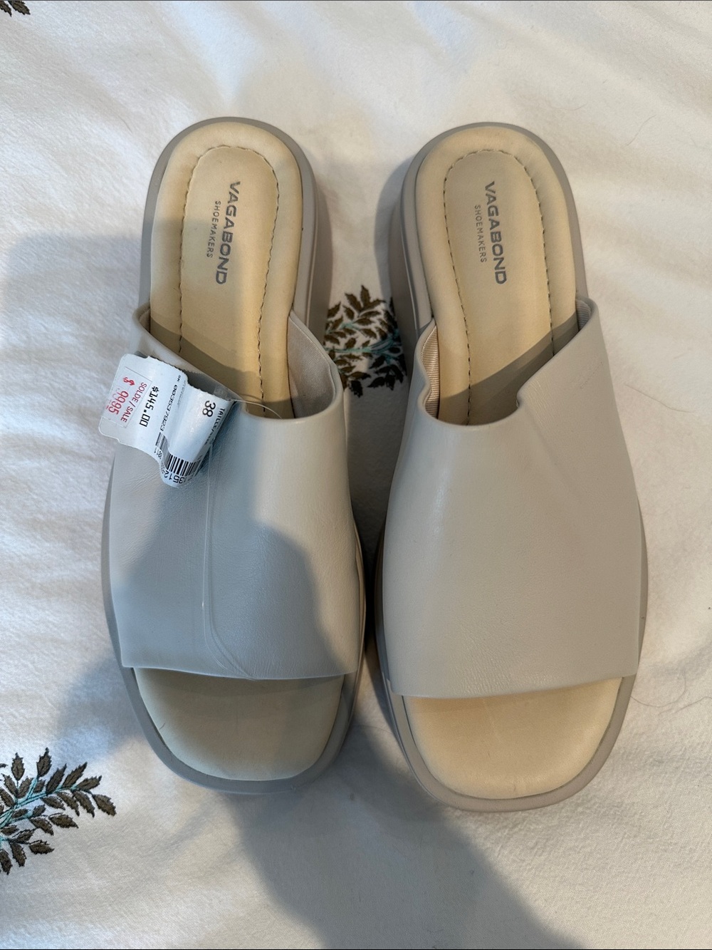 Vagabond Neutral Beige Slide Mules